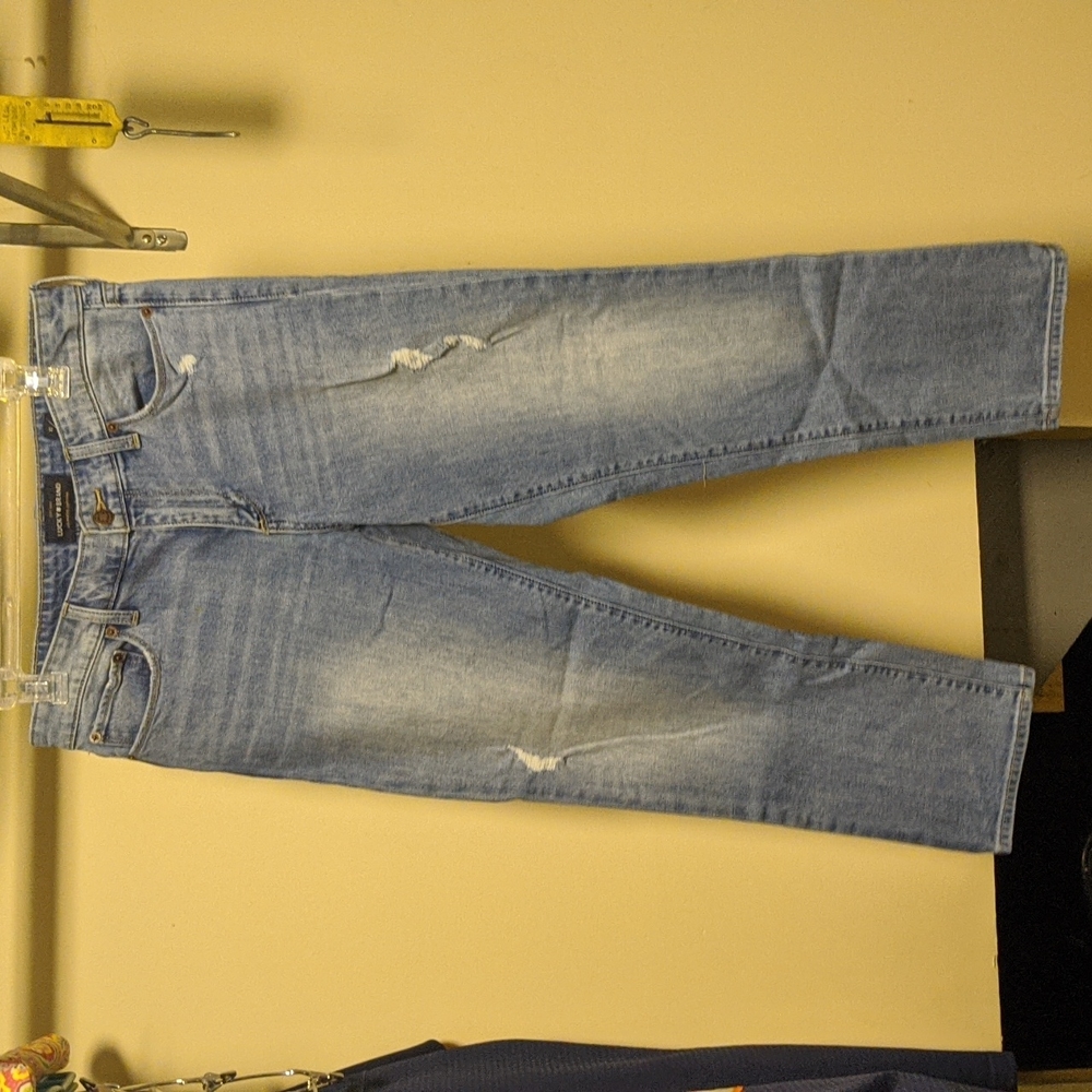 Lucky brand distressed capris sweet crop